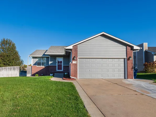 1726 N Black Oak Ct, Andover, KS 67002