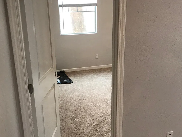 1020 E Sanson Ave — Photo 15