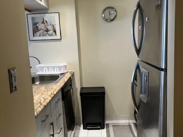 393 W 49th St, New York, NY