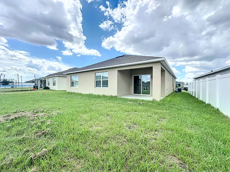 1043 Cascade Dr — Photo 41