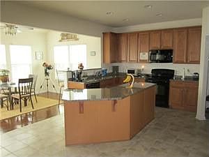 4th image of 221 Waterford Park