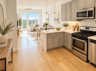 1812 25th Rd APT 2C, Astoria, NY 11102