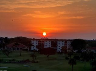 21 High Point Cir E APT 601, Naples, FL 34103