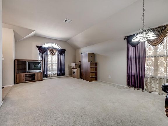 4th image of 1201 Pine Forest Dr