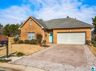 1704 Carlisle Cir, Leeds, AL 35094