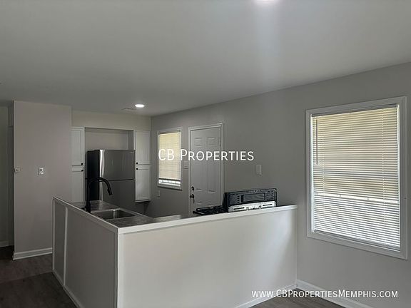4th image of 1311 Snowden Ave Unit A