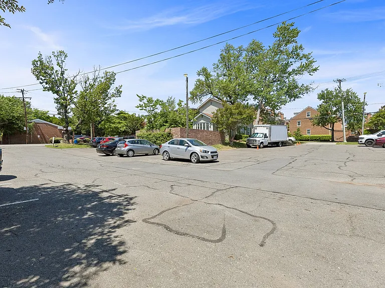 715 S Washington St — Photo 18