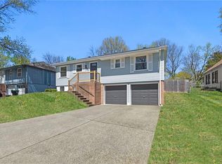 2501 NW Kingsridge Dr, Blue Springs, MO 64015