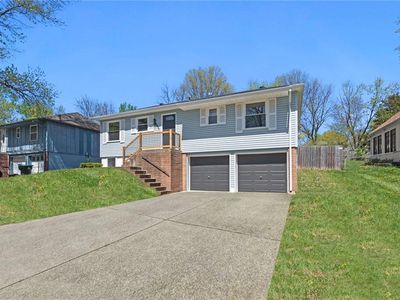 2501 NW Kingsridge Dr, Blue Springs, MO, 64015
