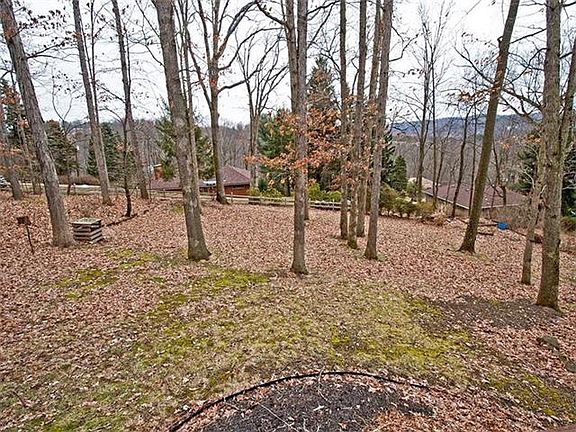 5th image of 3371 Woodland Dr