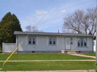 316 S Main St, Stockton, IL 61085