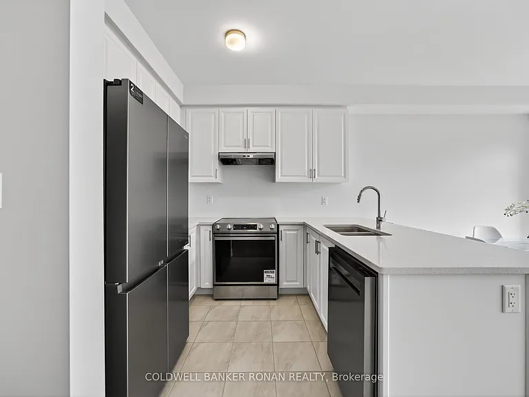 29 Milady Cres — Photo 9
