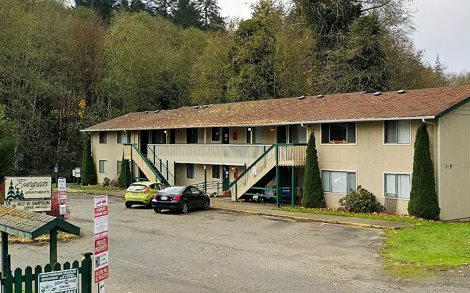 Building Photo - 907 W Simpson Ave