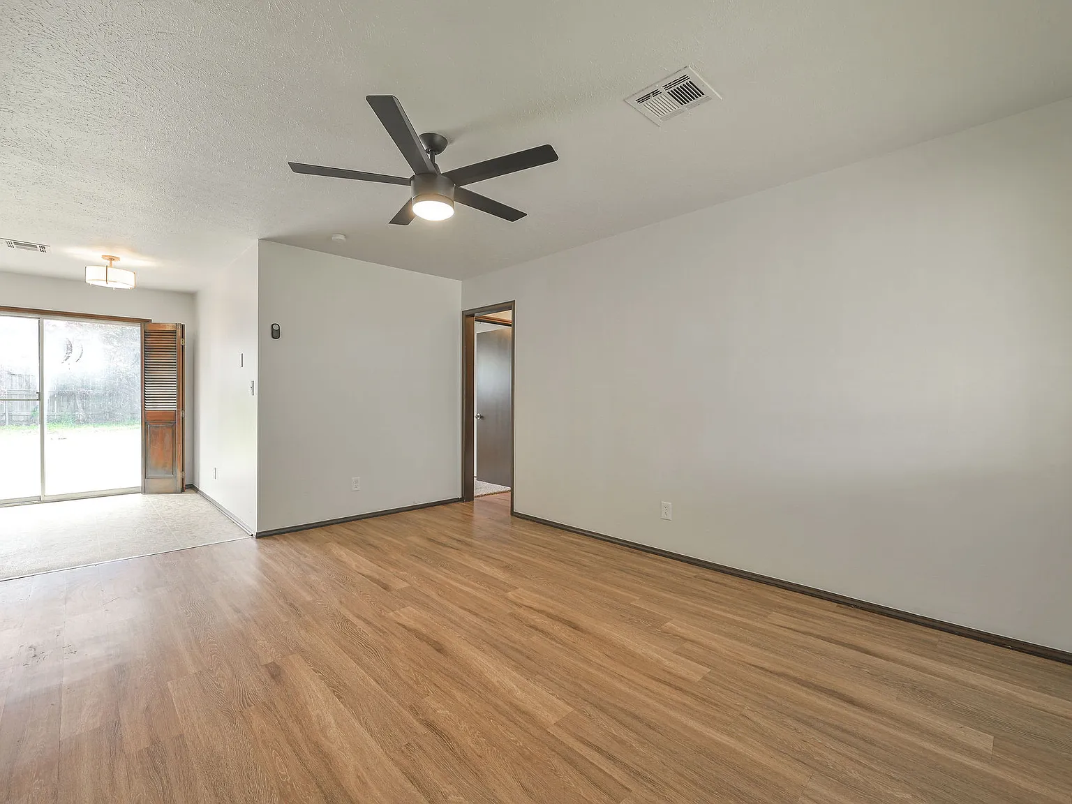 1401 Southwest 60th Street - 1 — Photo 2
