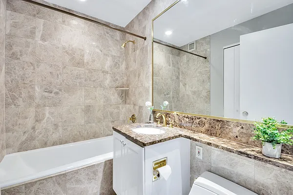 Sold by Keller Williams Realty Group | media 19