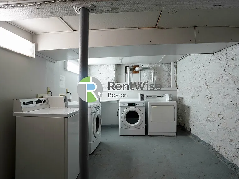 25 Linden St #2 — Photo 17