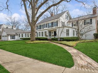 240 Fairview Rd, Glencoe, IL 60022