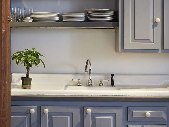 3rd image of 262 Mott St APT 312