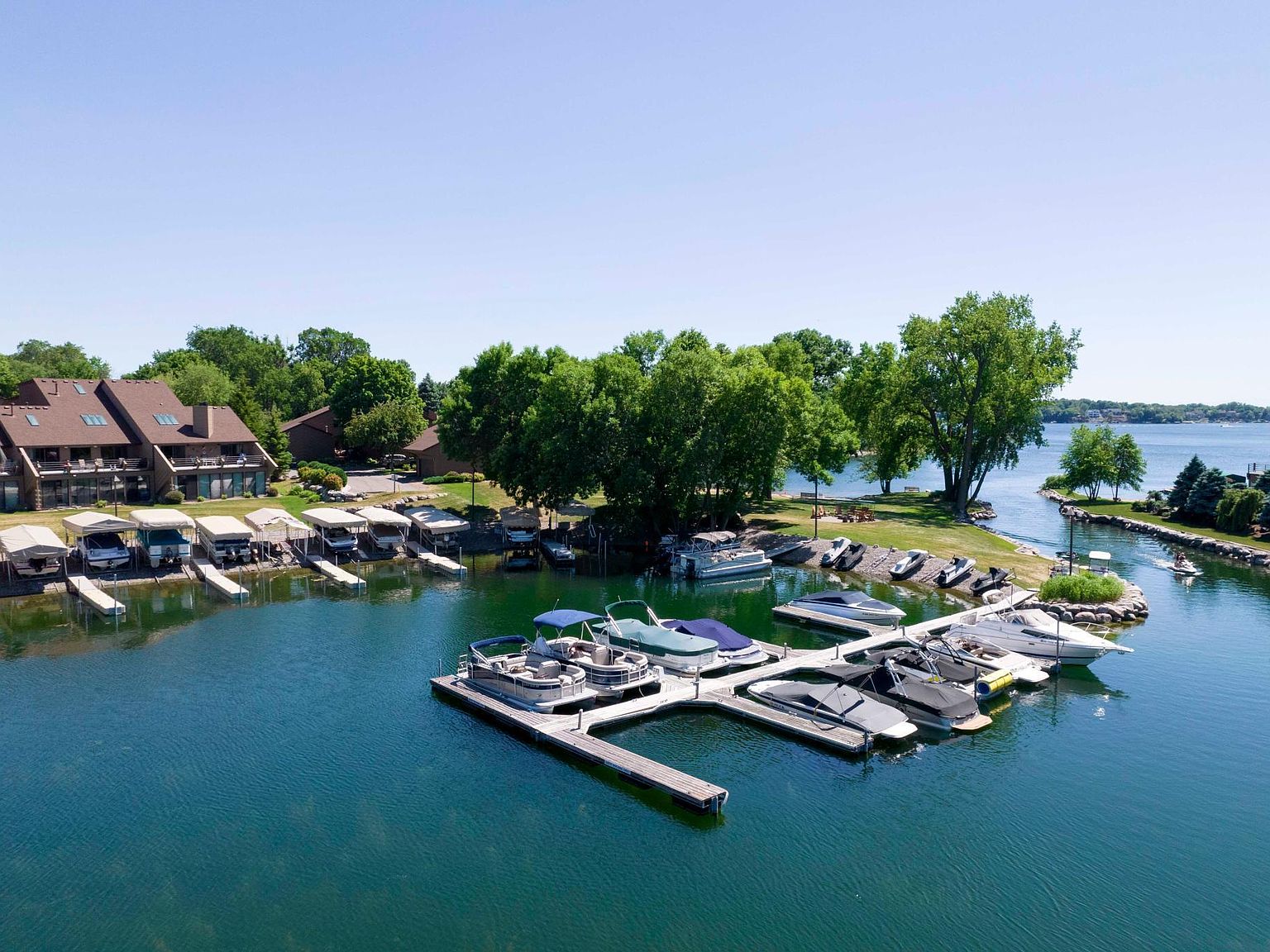 6568 Harbor View Cir NE, Prior Lake, MN 55372 MLS 6429444 Zillow