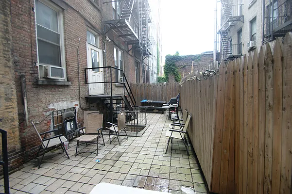 Rented by Michael Sloane Realty Company | media 10