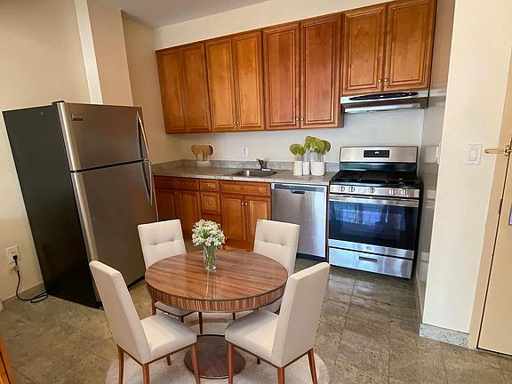 3rd image of 28-42 38th St #4R