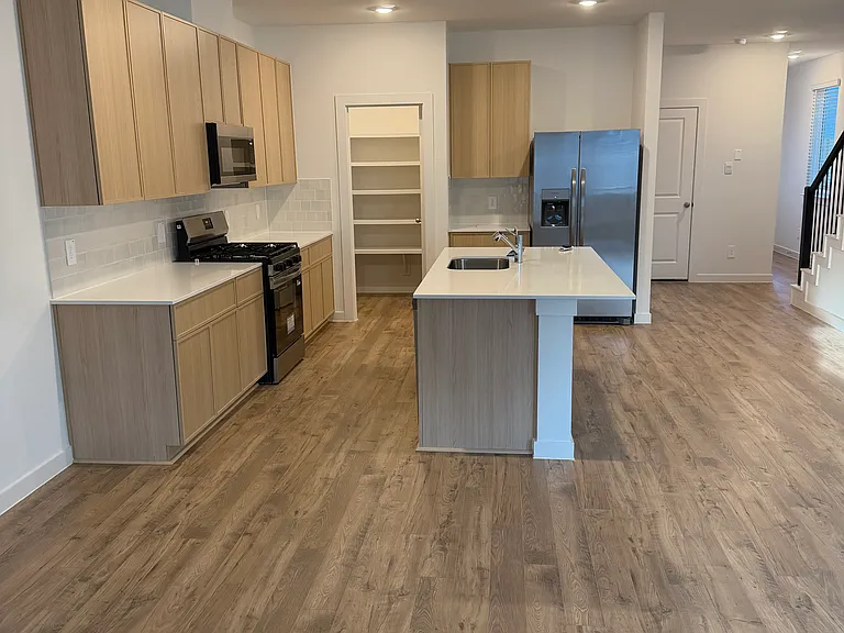 3534 Adelie Ln — Photo 4