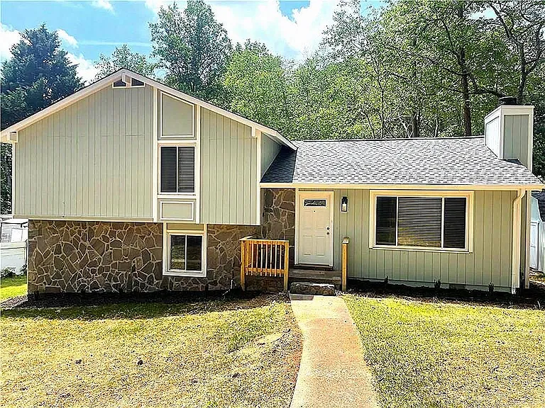 3205 Brownlee Way — Photo 2