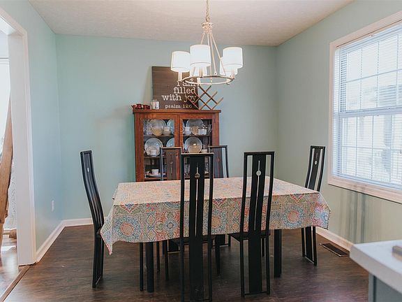 5th image of 108 Pembroke Ln