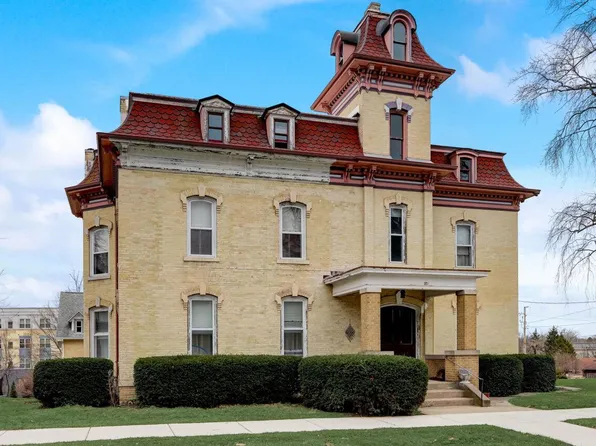 311 South Washington STREET, Watertown, WI 53094