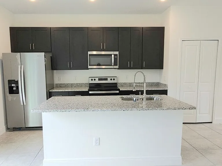 8719 SW 133rd Lane Rd — Photo 4