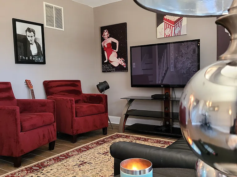15529 Port Washington Ct — Photo 11