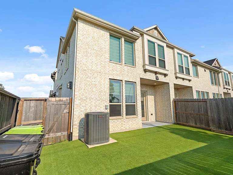 6579 Scarlet Pond Ln — Photo 44