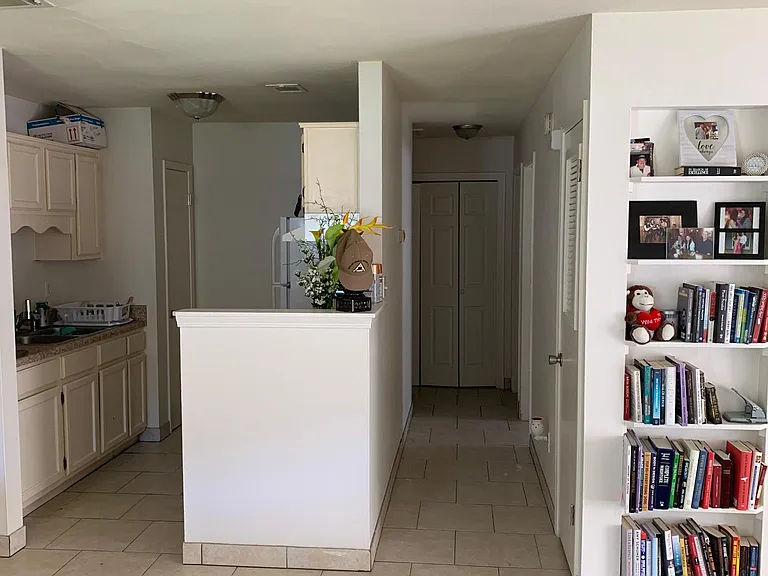8170 Stonebrook Dr — Photo 7