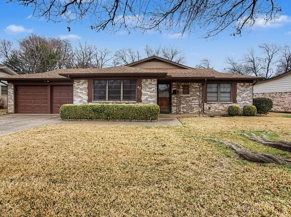 42 Page St, Hurst, TX 76053