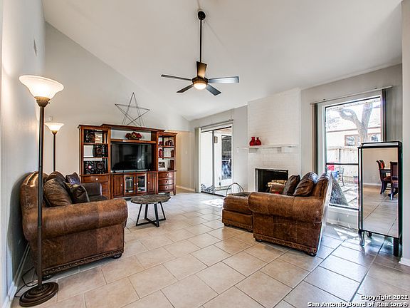 4th image of 12510 Autumn Vista St