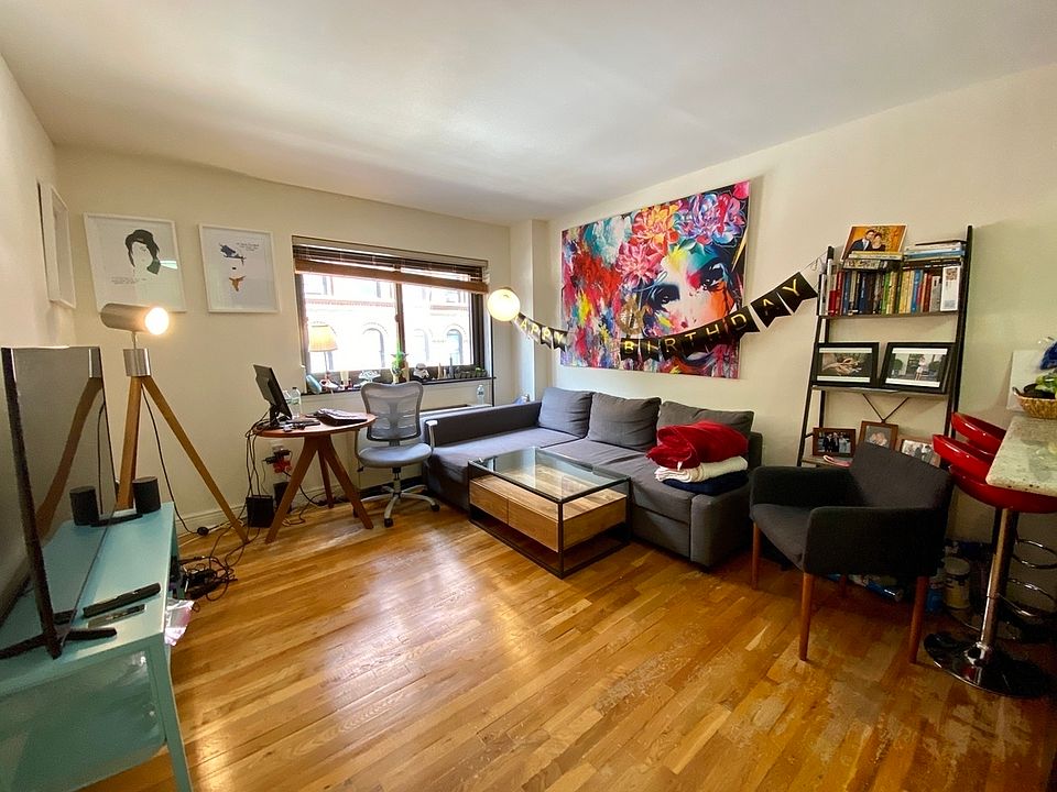 1st image of 25 Prince St #2H