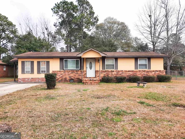 103 Vienna Cir, Fort Valley, GA 31030