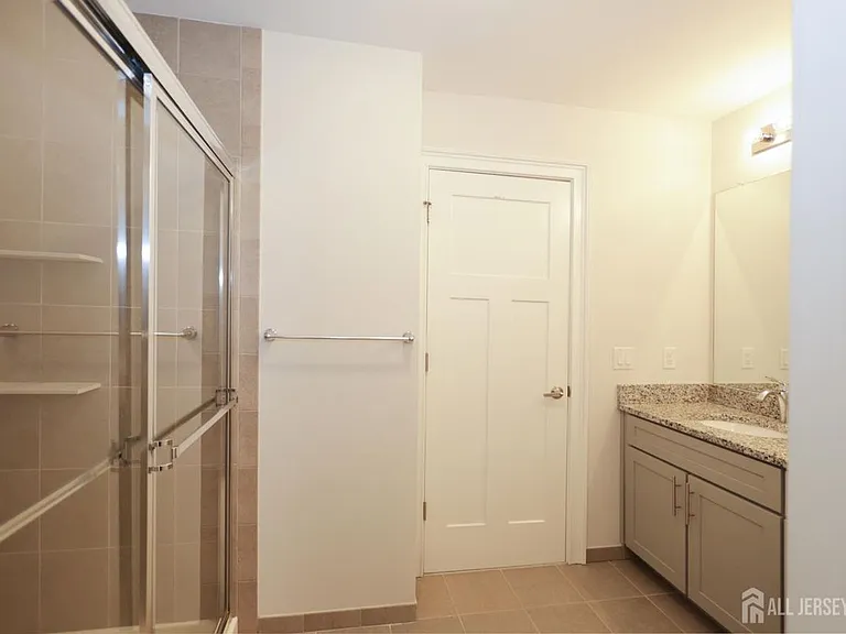 10 Gonzalez Dr — Photo 26