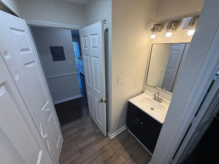 8202 Cedar Glen Dr — Photo 17
