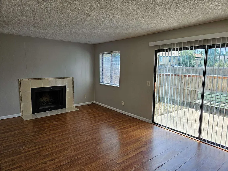 12174 E Kepner Pl — Photo 5