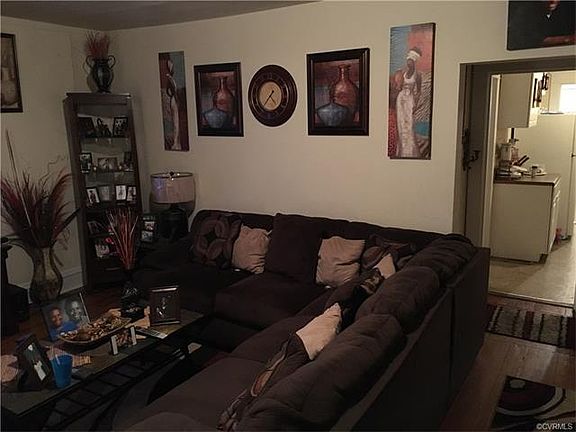 3rd image of 3204 5th Ave