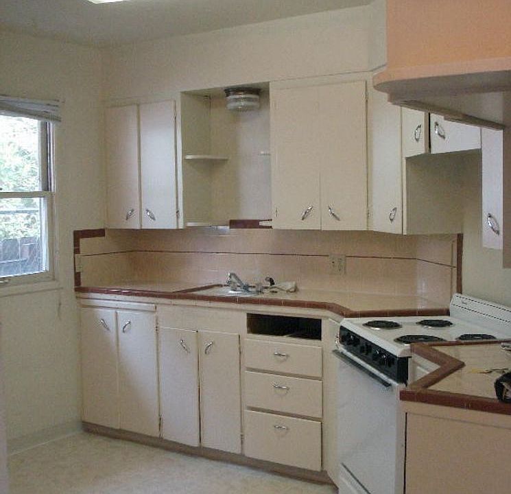 2nd image of 802-814 Oak St #812