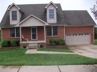 1121 Queensway Dr, Lawrenceburg, KY 40342