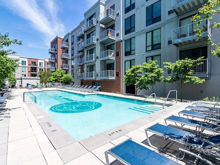 121-towne-apartments-poi-0071-1
