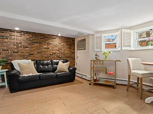 806 W George St #G — Photo 14