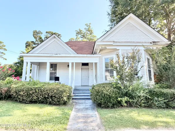1409 3rd Ave N, Columbus, MS 39701