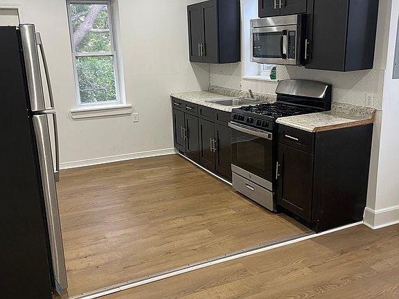 2nd image of 5919 Chancellor St #2