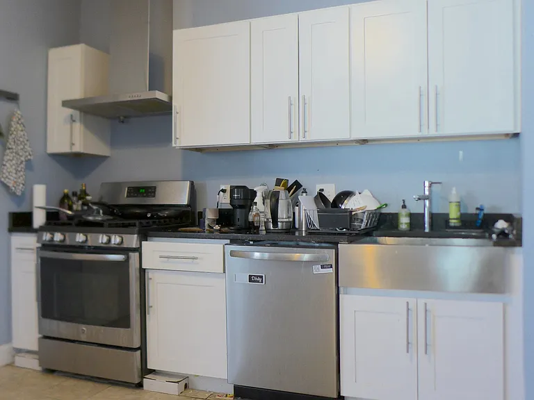 244 Prospect St — Photo 12