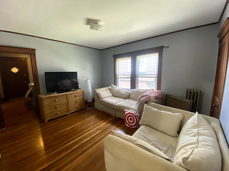 10 Stockwell St #2 — Photo 11