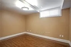 12 Lochinvar Cres — Photo 12